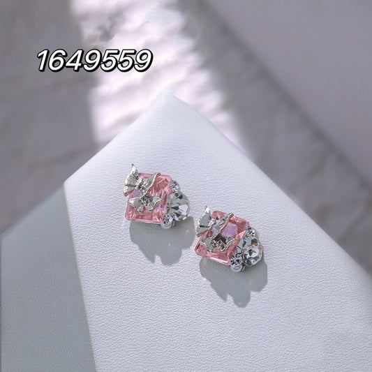 1649559 11*14mm Crystal Pink Right Rectangle Pile Diamond with 2 Butterfly Each Pack 2pcs
