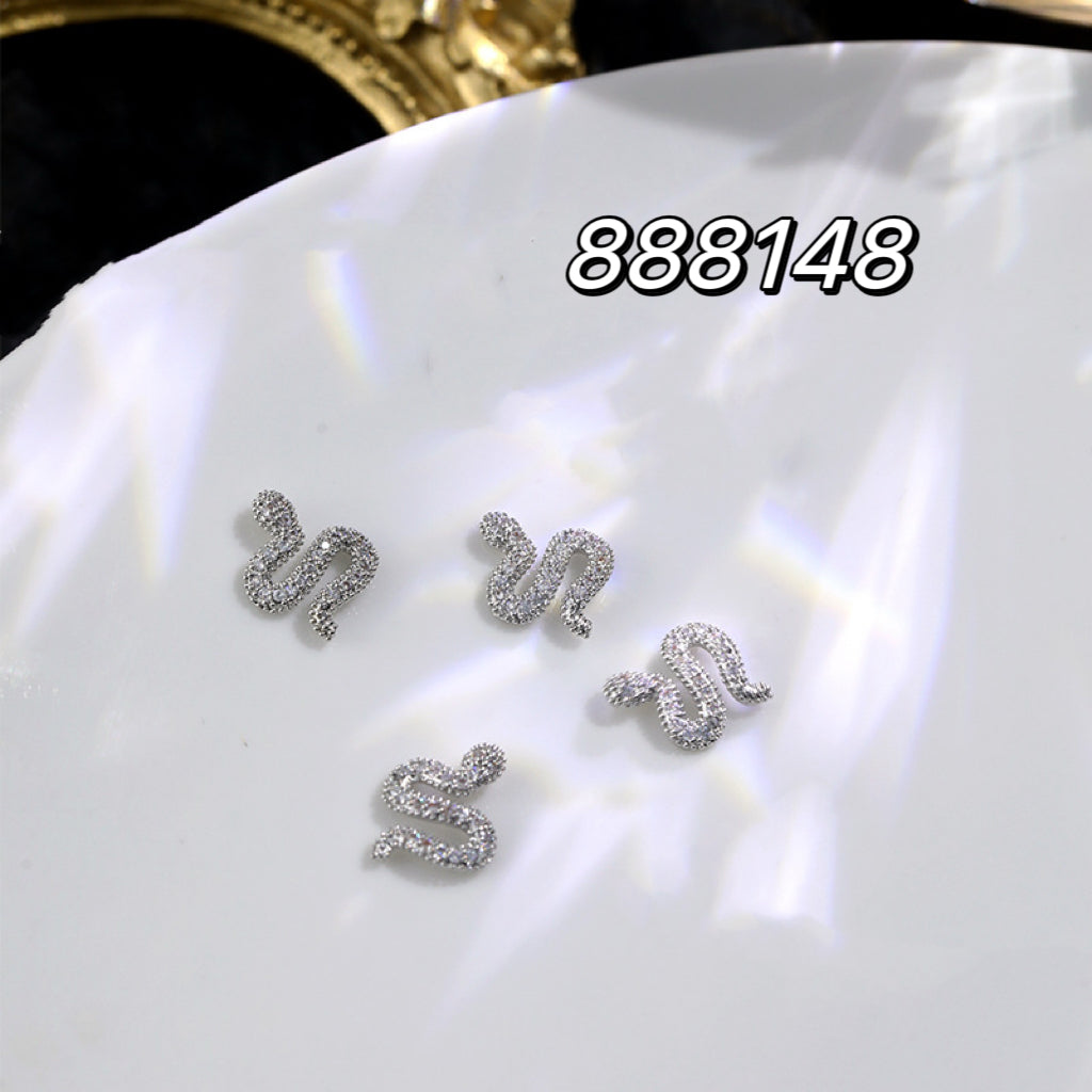 NF Select Snake Diamond Nail Decor Collection