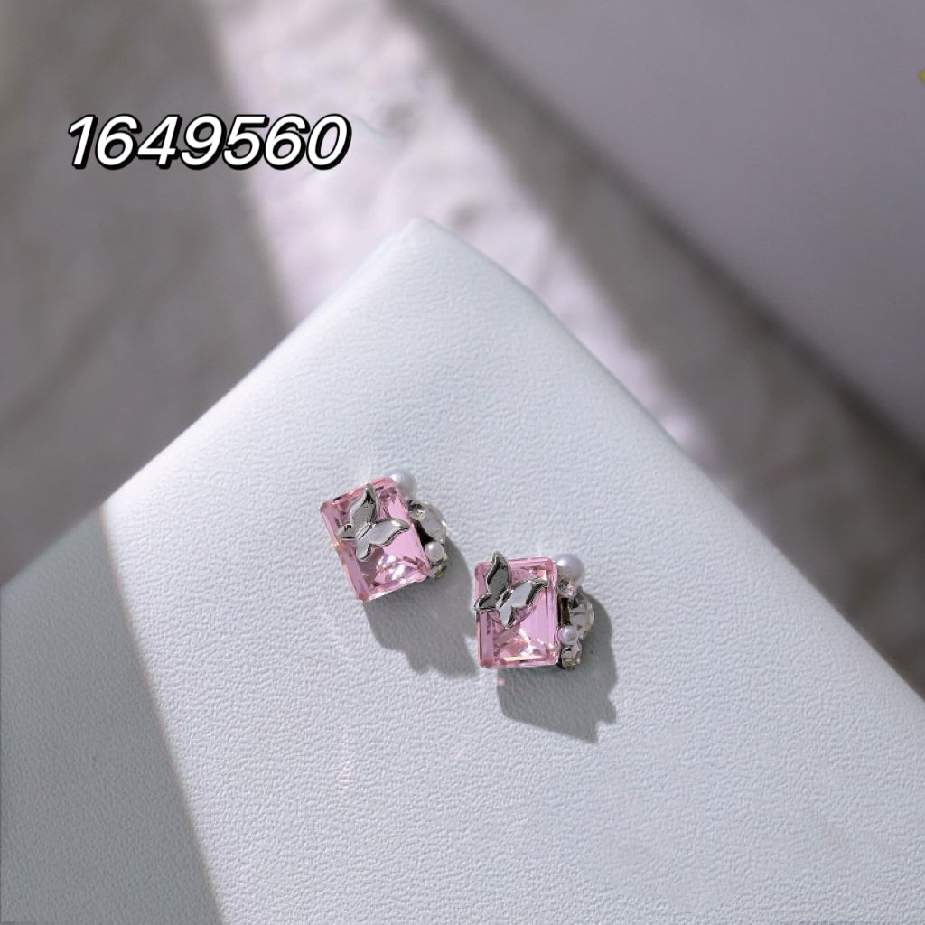 1649560 10*14mm Crystal Pink Right Rectangle Pile Diamond with Butterfly and Pearl Each Pack 3pcs