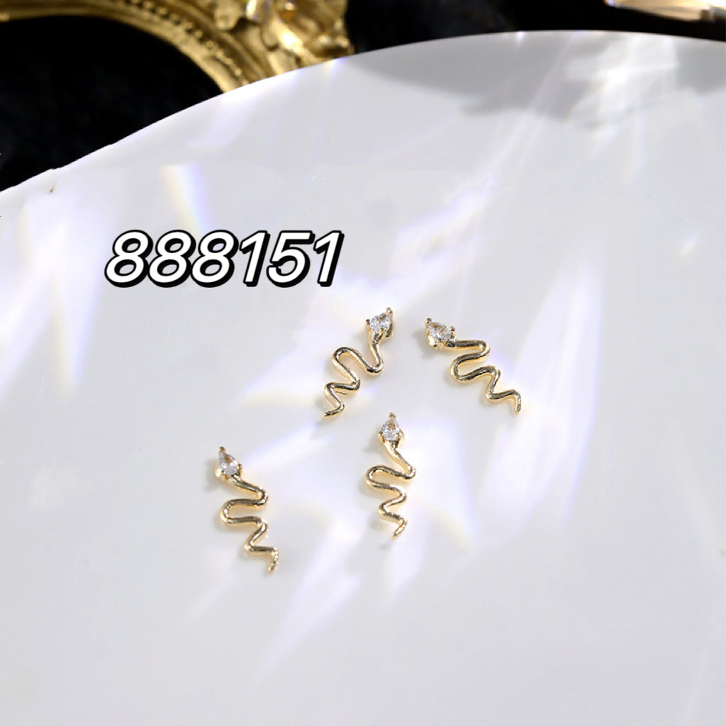 NF Select Snake Diamond Nail Decor Collection