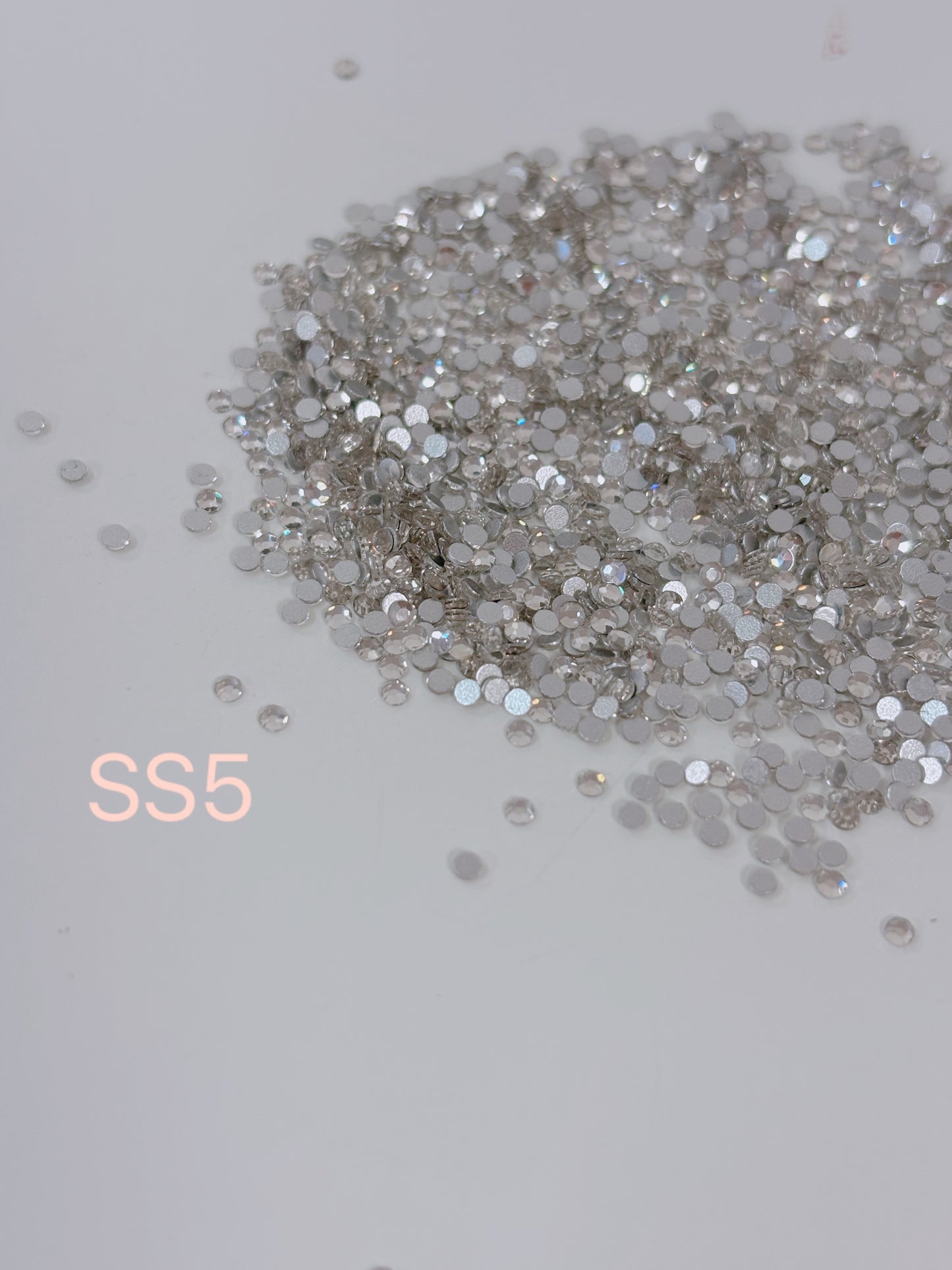 White Flat Base Diamond Collection