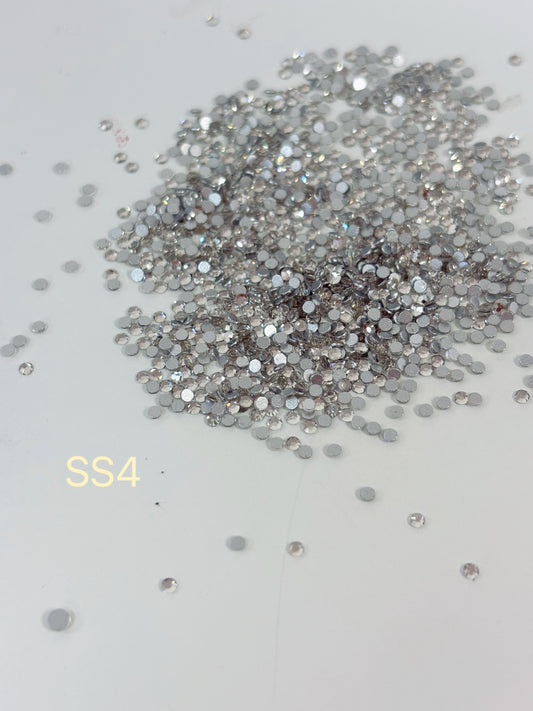 White Flat Base Diamond Collection