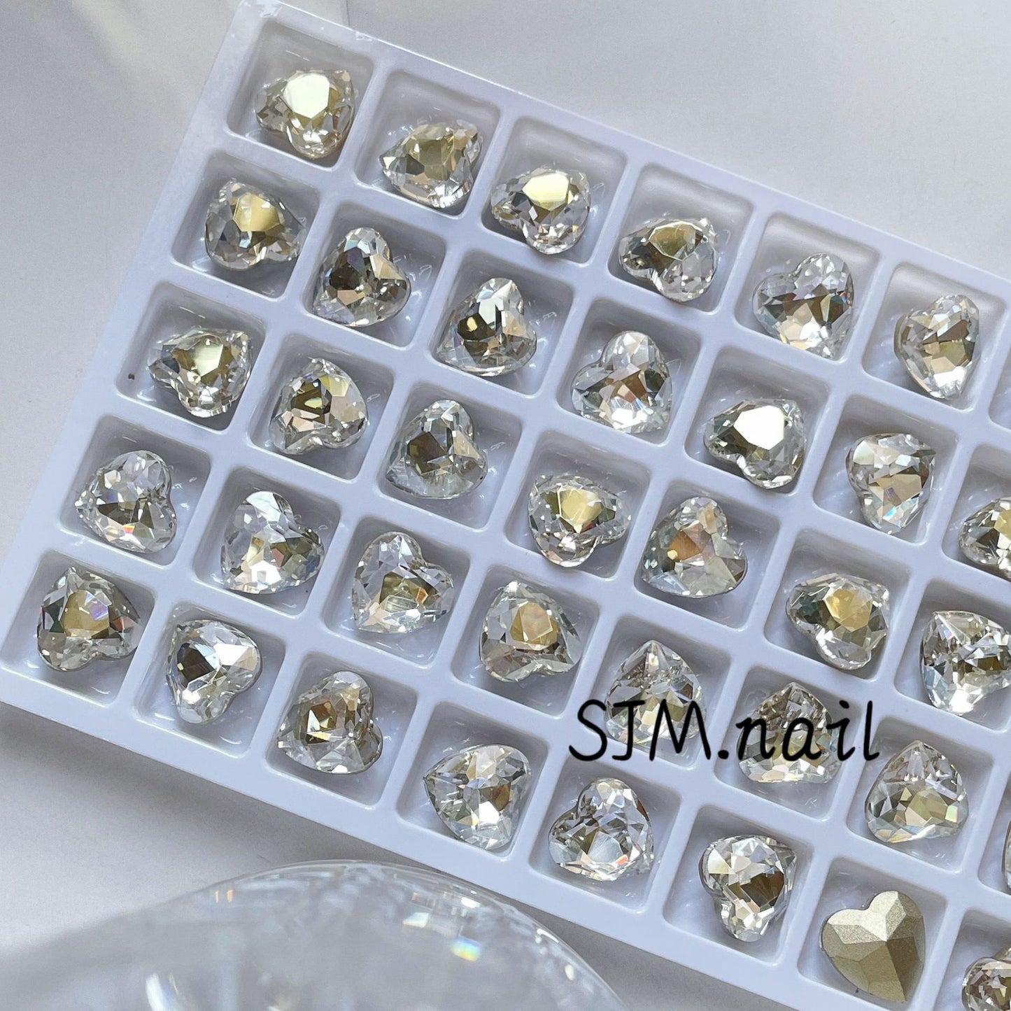 Nail Formula 8*8mm Heart Crystal K9 4pcs