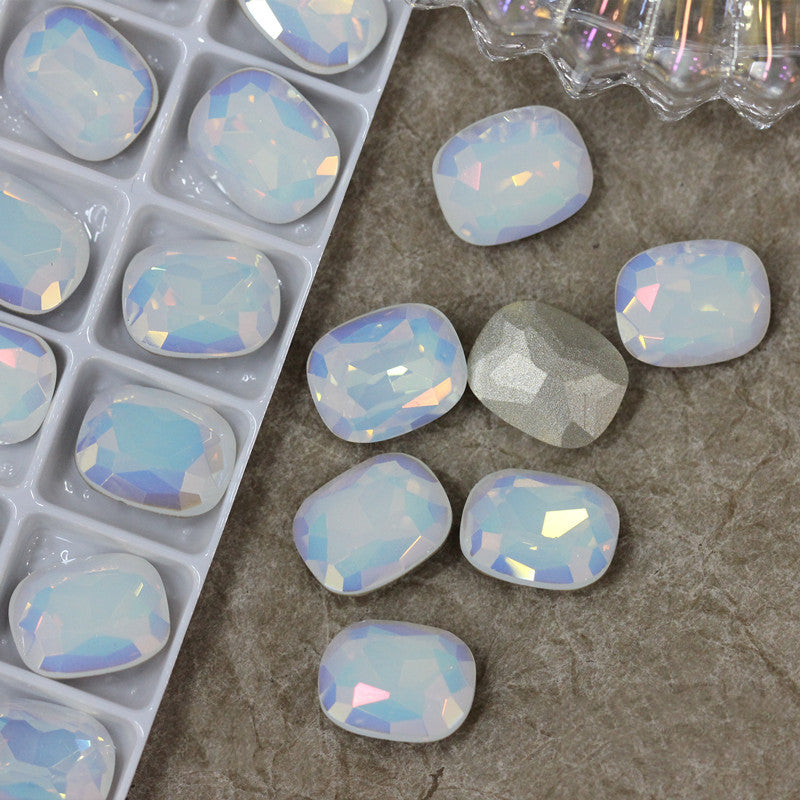 Nail Formula Pointed Base Egg White Diamond