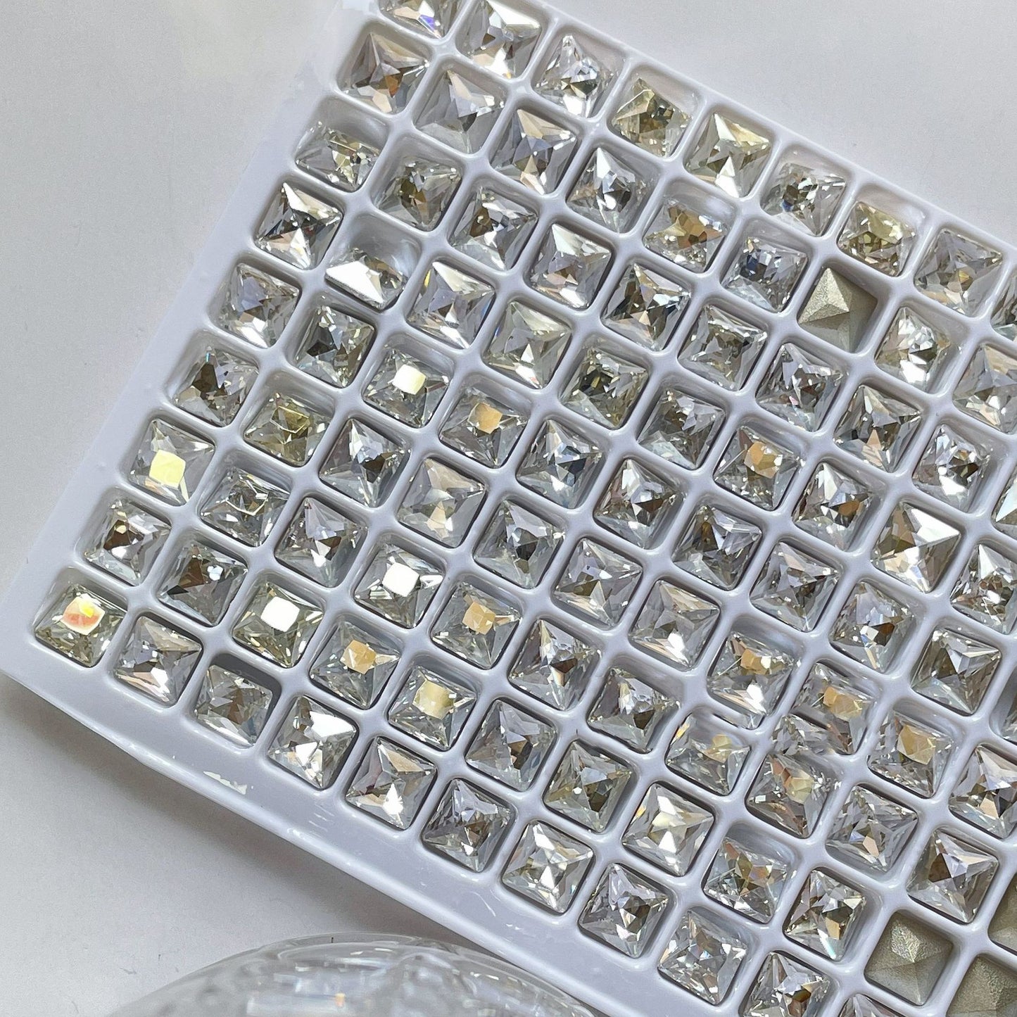 Nail Formula Pointed Base 6*6mm Square Diamond 6pcs