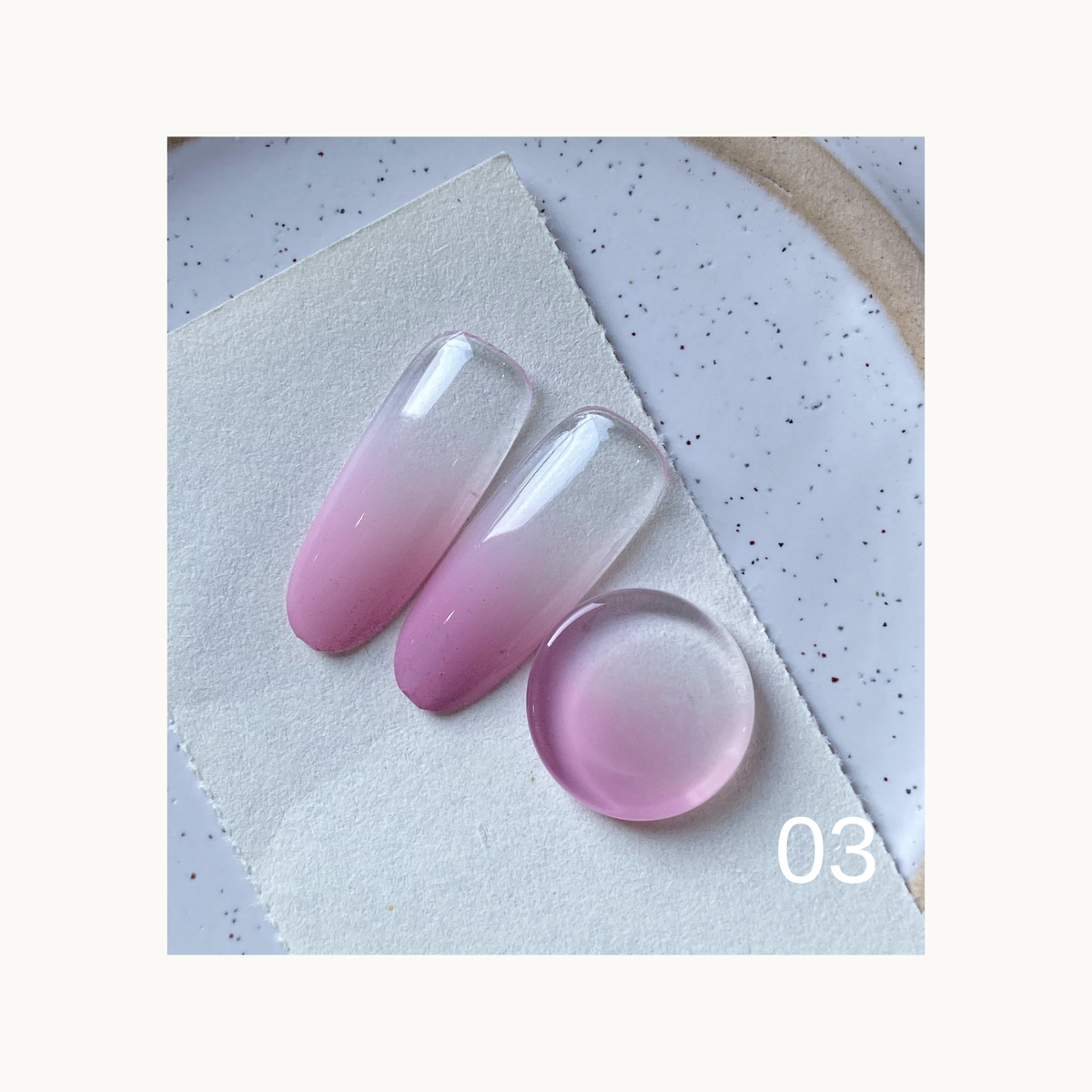 QINGYOU lavender gradient gel swatches with a round sample, shade 03