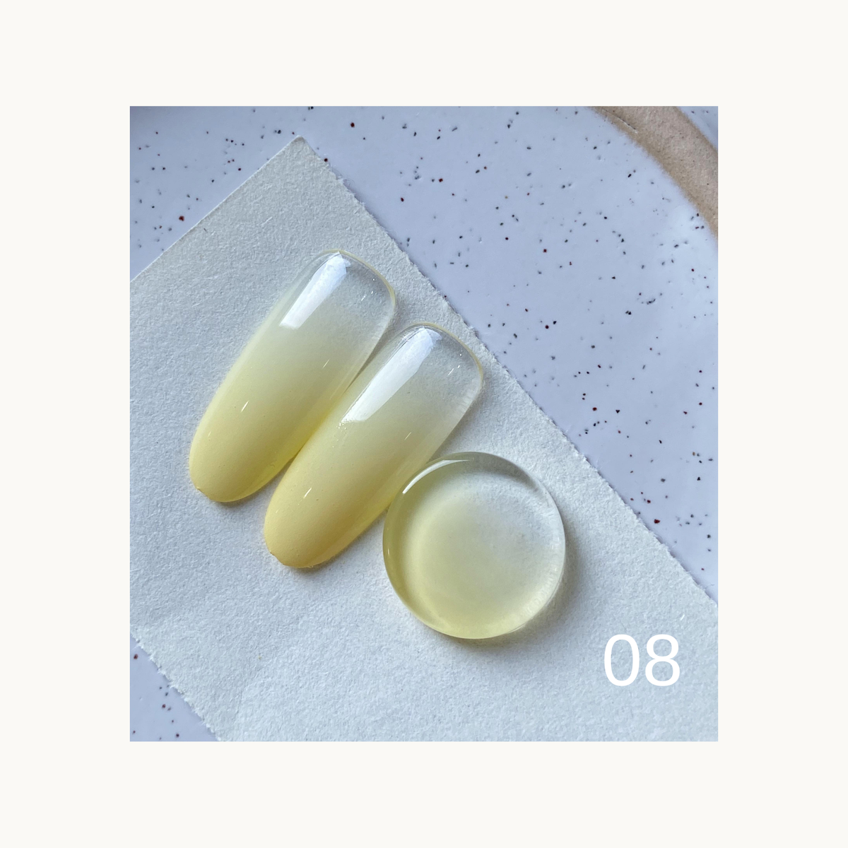 QINGYOU pale-yellow gradient gel swatches with a round sample, shade 08