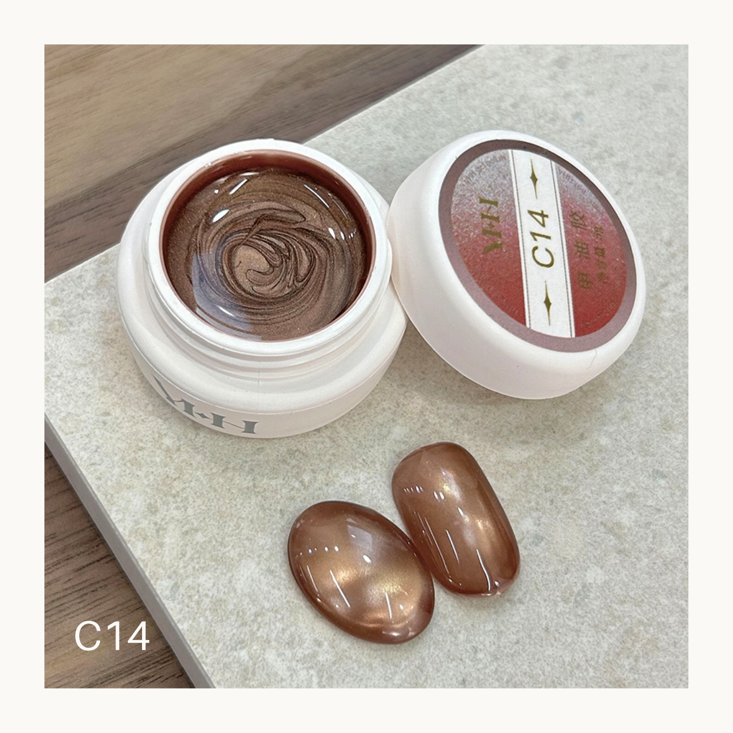YHH C15 honey bronze cat eye gel swatch featuring rich golden brown shimmer magnetic nail color