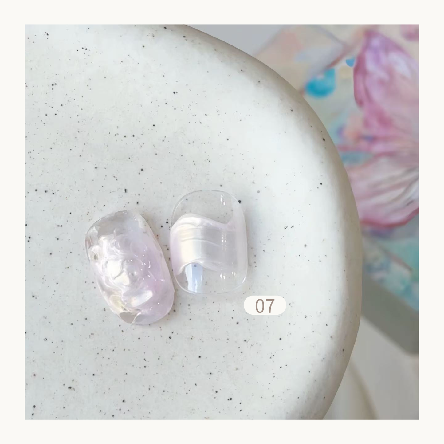 FloraMaster Pale Lavender Iridescent Silk Wrap Nail Tips - Clear Short Oval Press On Nails with Shimmery Pastel Purple Silk Effect, Natural Transparent Nail Art for Soft Aesthetic