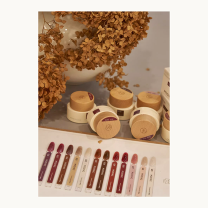 MODING Amber Glow Tinted Extension Hard Gel Q26 series packaging and swatches