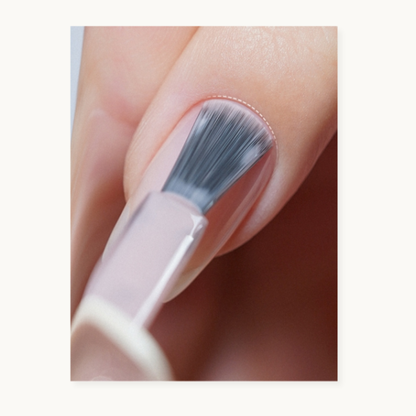 0-additive formula Moding nail gel prefect brush can easily close to the cutile part easy application with salon-quality finish, suitable for Canada and Vancouver nail salons.