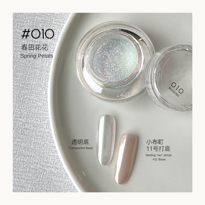 MODING Glowdream nail art effect powder including chrome, aurora, opal and foil textures.

