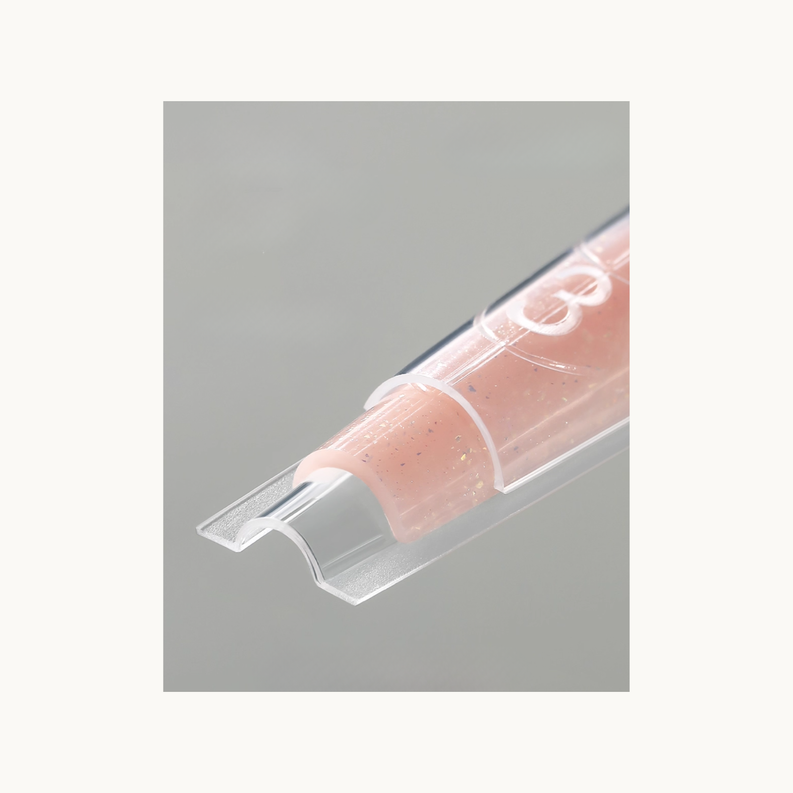 Curved sandwich structure of Mr Nail W555 long coffin dual nail forms showing top and bottom mold fit