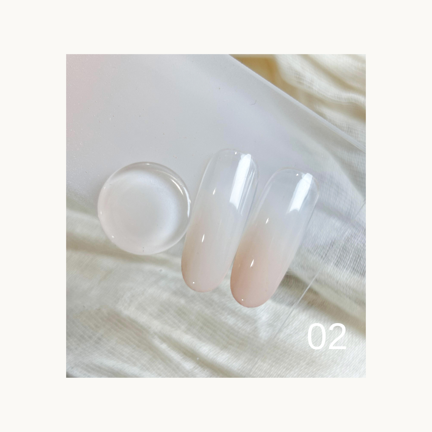 QINGYOU Cube Nude Concealer Gel Palette shade 02 pink ivory nude gel swatch with soft gradient finish