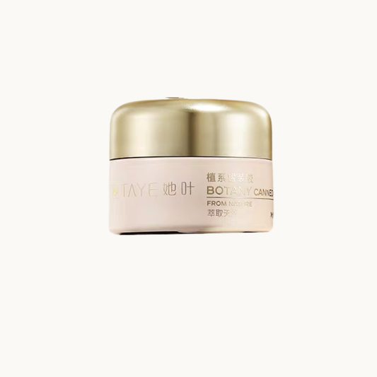 TAYE C032 Metallic Gold Gel pot for professional chrome details, fine line work and dimensional nail art.