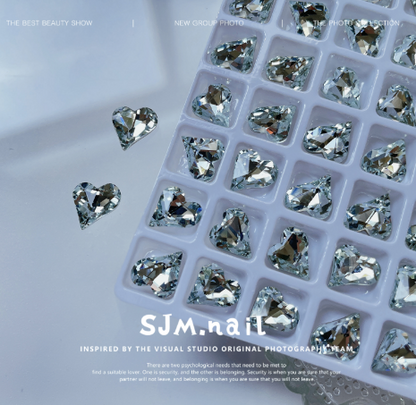 Nail Formula 8*9mm Heart Crystal K9 4pcs