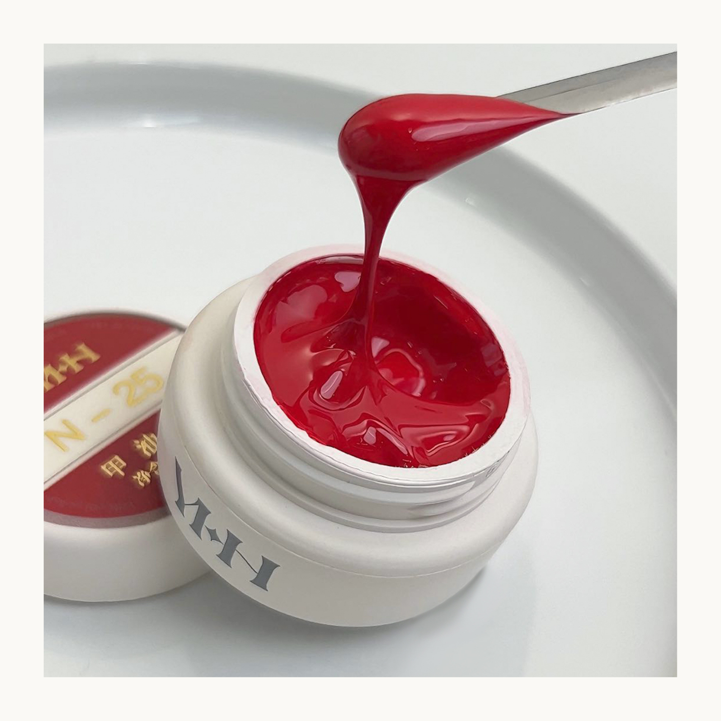 YHH N25 red pot nail color gel with creamy smooth texture, high pigment coverage and professional salon quality finish.
