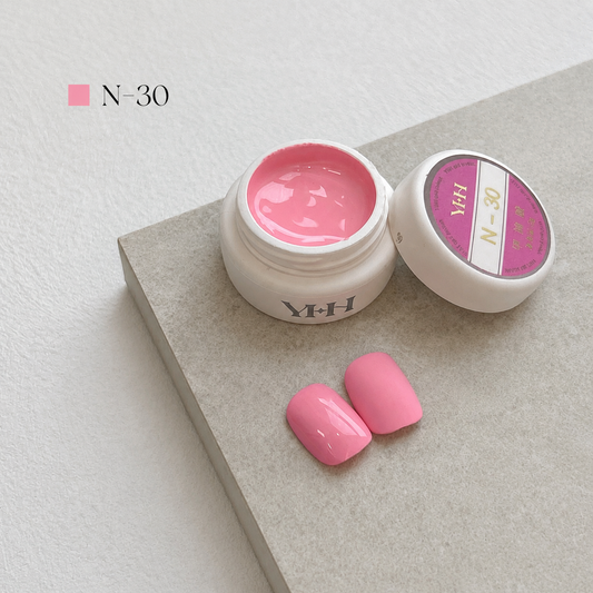 Soft pink nail color gel pot with glossy and matte swatches