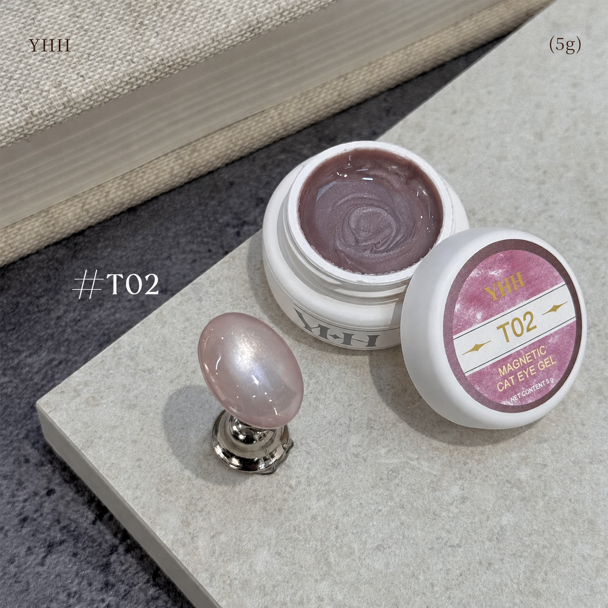 YHH T Series Magnetic Cat Eye Gel T02, 5 g pot with magnetic cat eye nail swatch