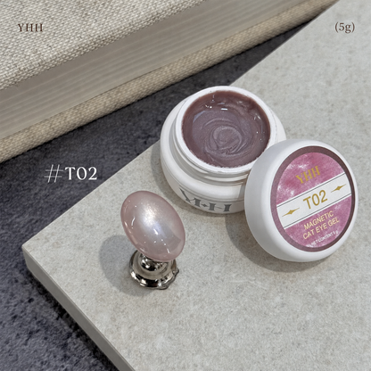 YHH T Series Magnetic Cat Eye Gel T02, 5 g pot with magnetic cat eye nail swatch