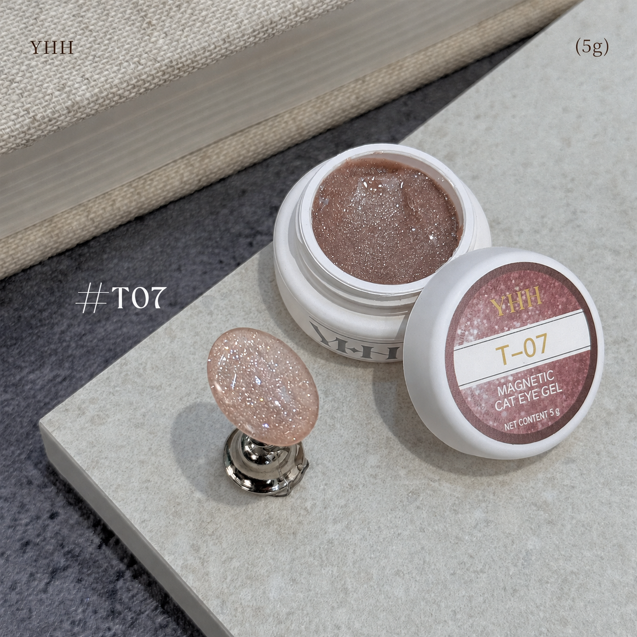 YHH T Series Magnetic Cat Eye Gel T07, 5 g pot with magnetic cat eye nail swatch