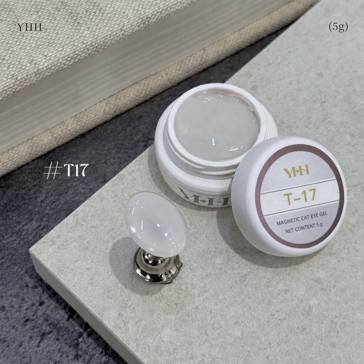 YHH T Series Magnetic Cat Eye Gel T17, 5 g pot with magnetic cat eye nail swatch