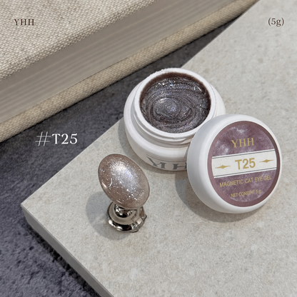 YHH T Series Magnetic Cat Eye Gel T25, 5 g pot with magnetic cat eye nail swatch