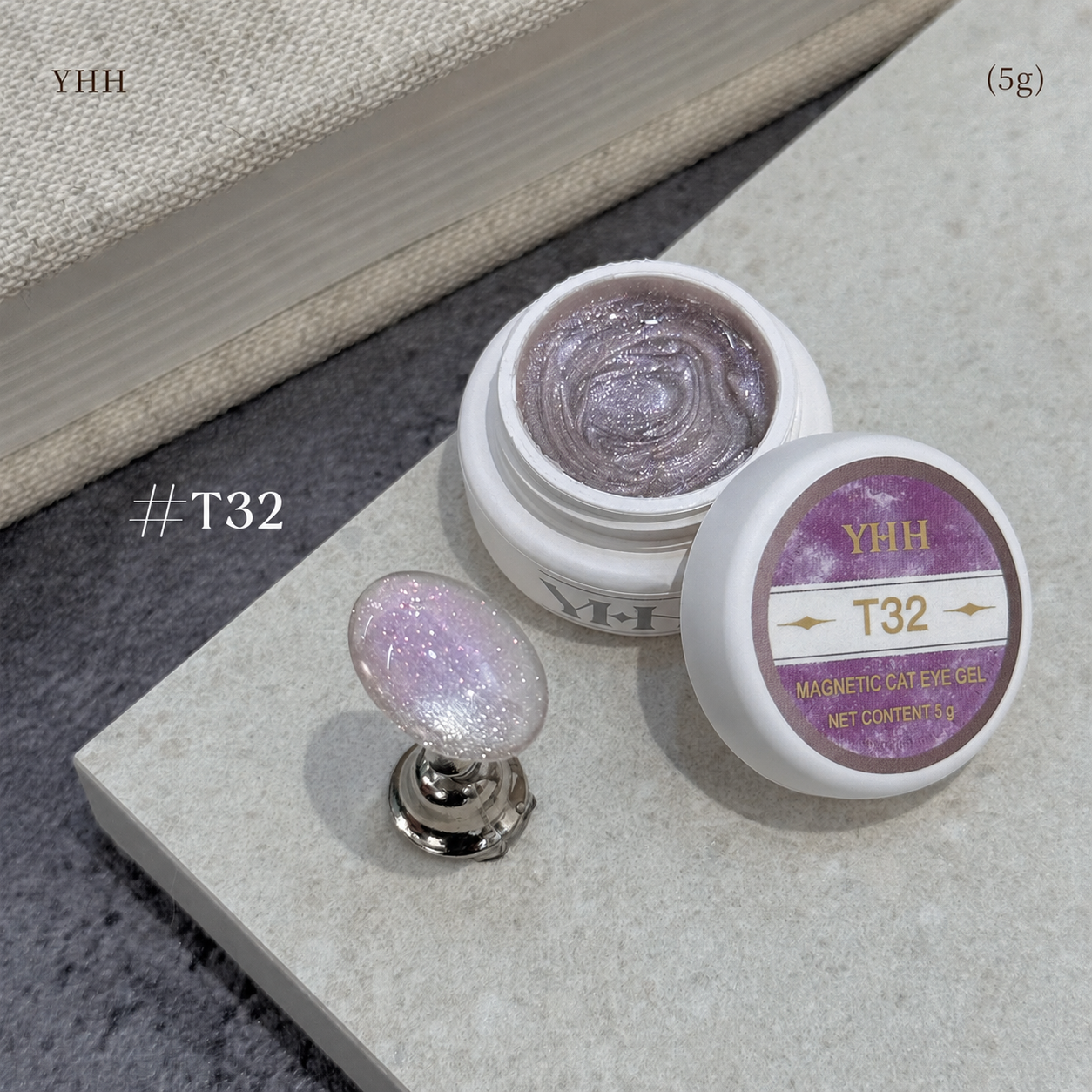YHH T Series Magnetic Cat Eye Gel T32, 5 g pot with magnetic cat eye nail swatch