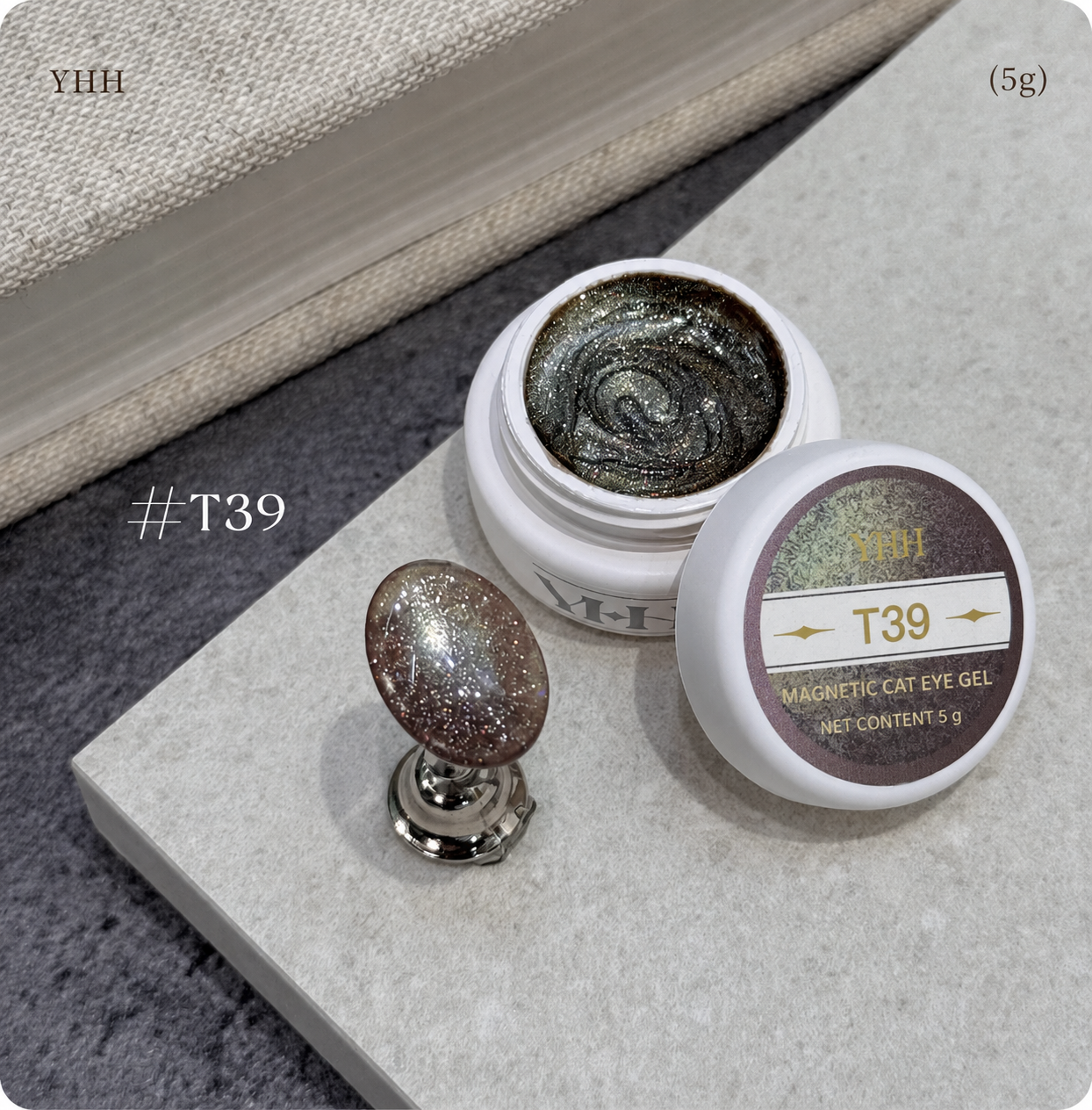 YHH T Series Magnetic Cat Eye Gel T39, 5 g pot with magnetic cat eye nail swatch