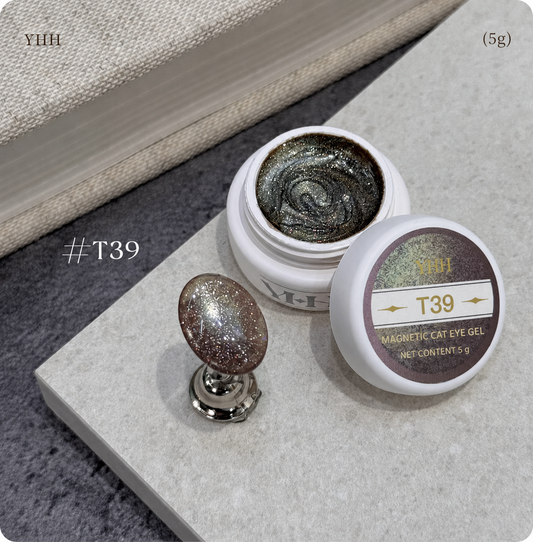 YHH T Series Magnetic Cat Eye Gel T39, 5 g pot with magnetic cat eye nail swatch