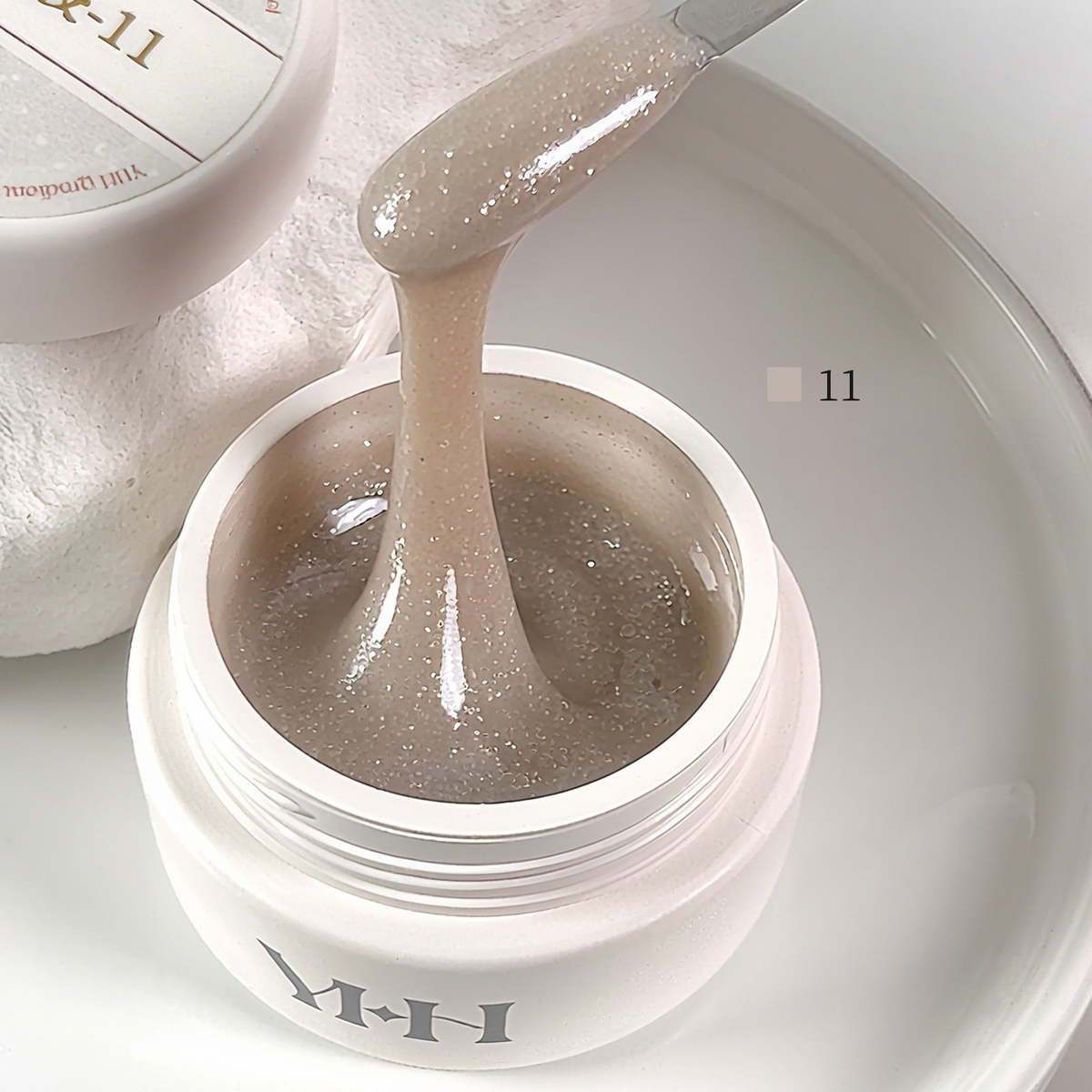 YHH Tinted Nude Builder Extension Gel 15g Shade 11 subtle shimmer nude builder gel
