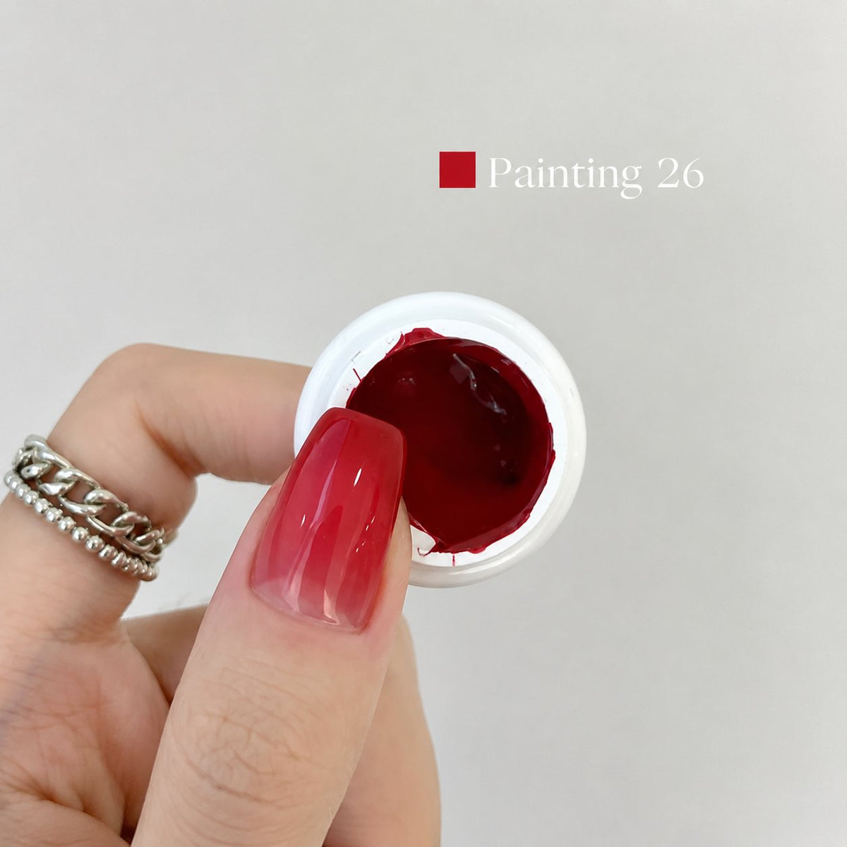 YHH Patting Painting Chrome-Rubbable Pot Gel 5g, shade P26 – dark crimson gel pot with painted nail swatch.